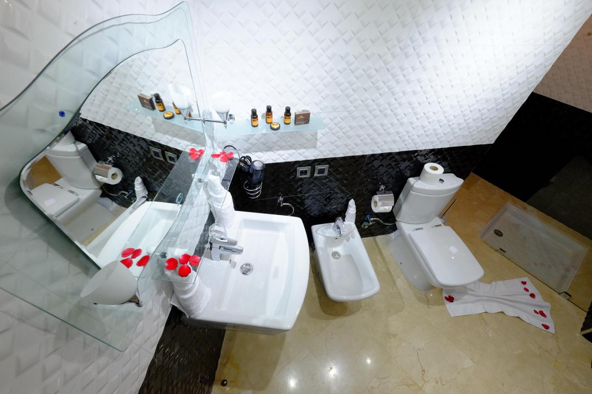 Mouna Apartahotel 3*