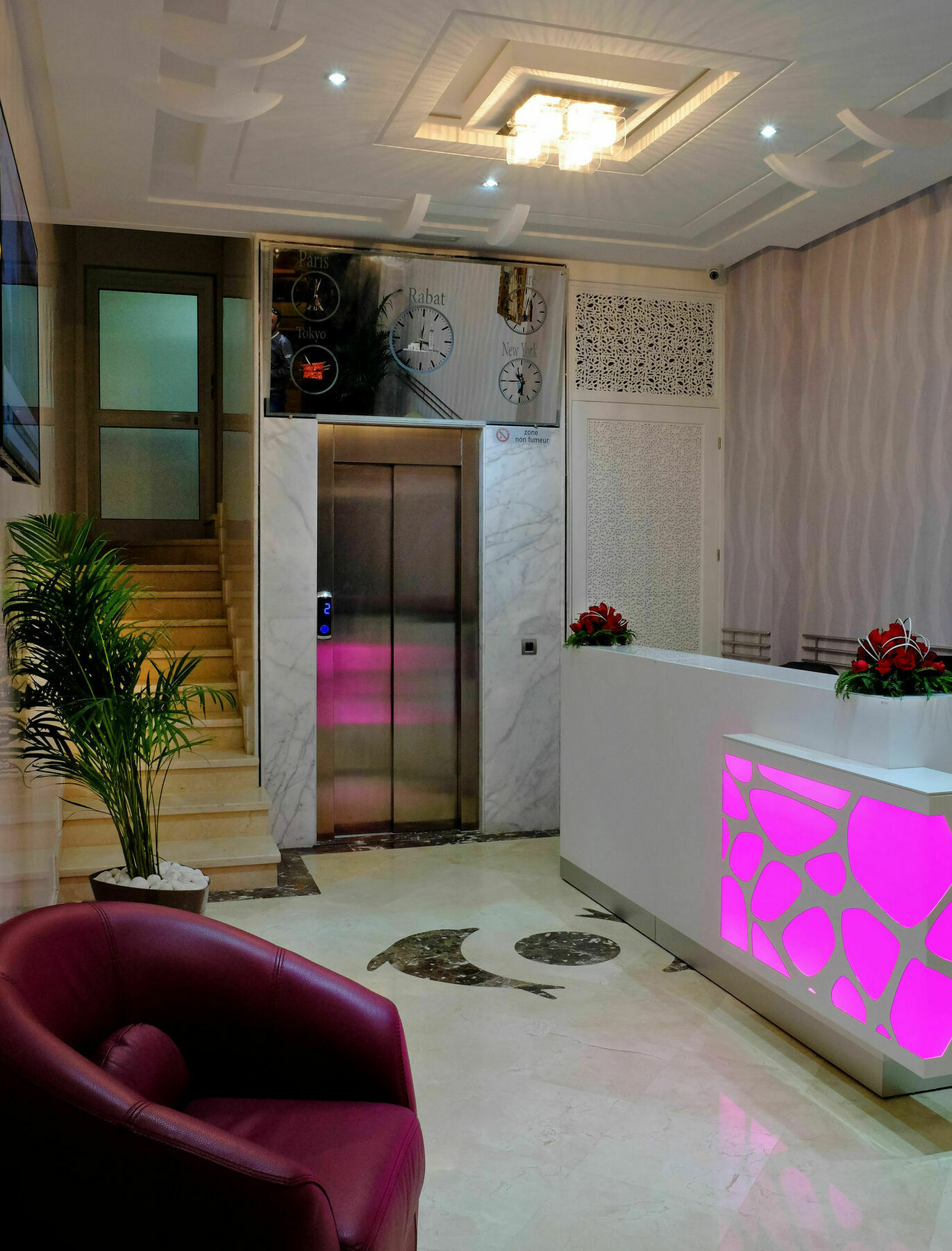 Mouna Apartahotel