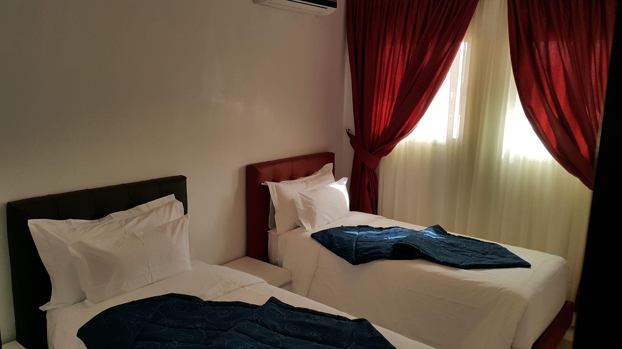 Mouna Apartahotel 3*
